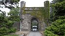 Parkeinfahrt Penrhyn Castle Wales 2016